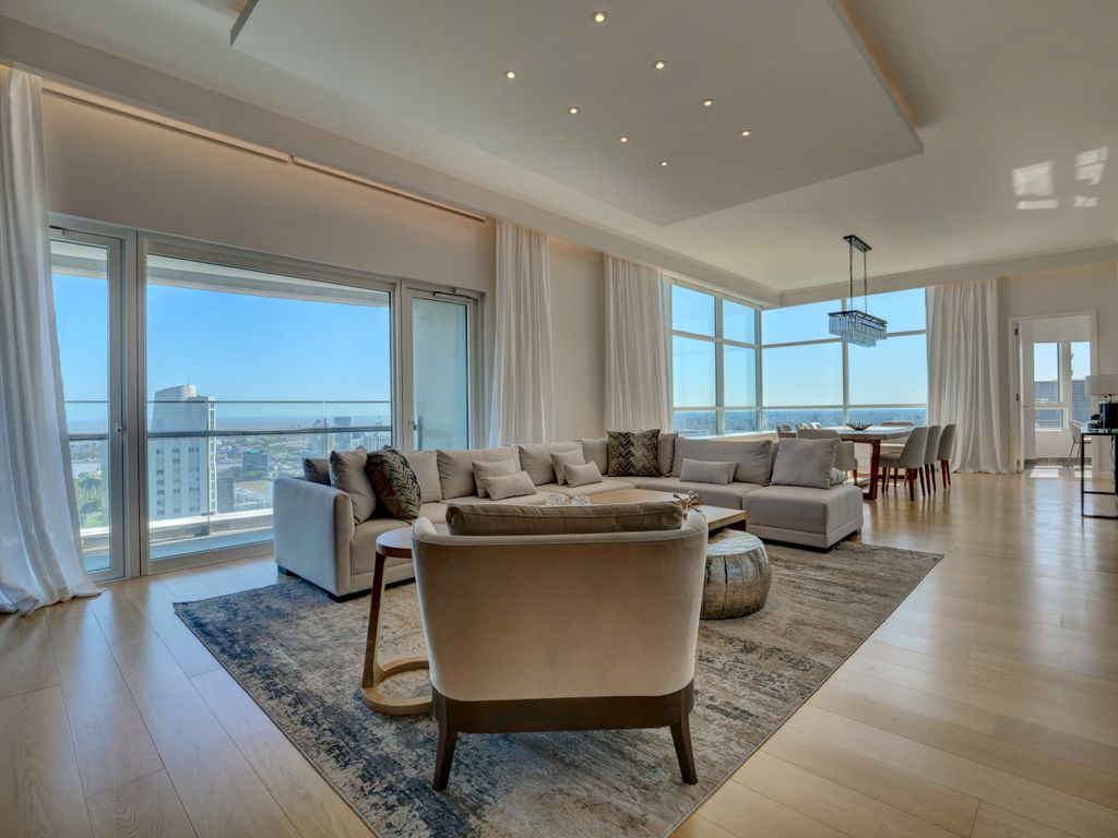 3 bedroom luxury Flat for sale in Buenos Aires, Buenos Aires F.D