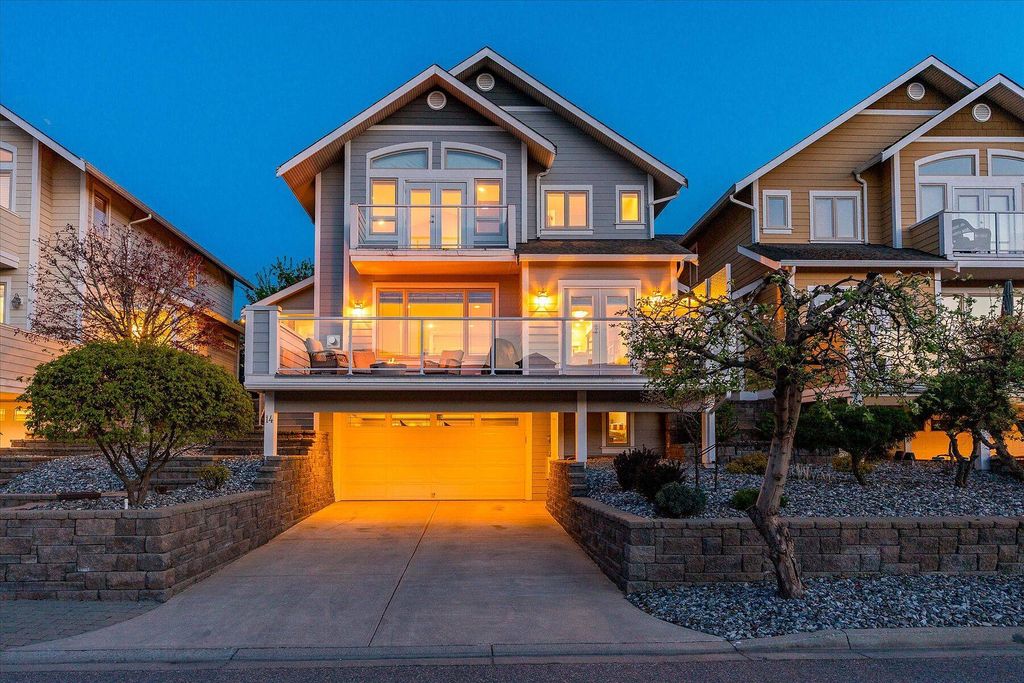 Luxury 2 bedroom Detached House for sale in Vernon, British Columbia