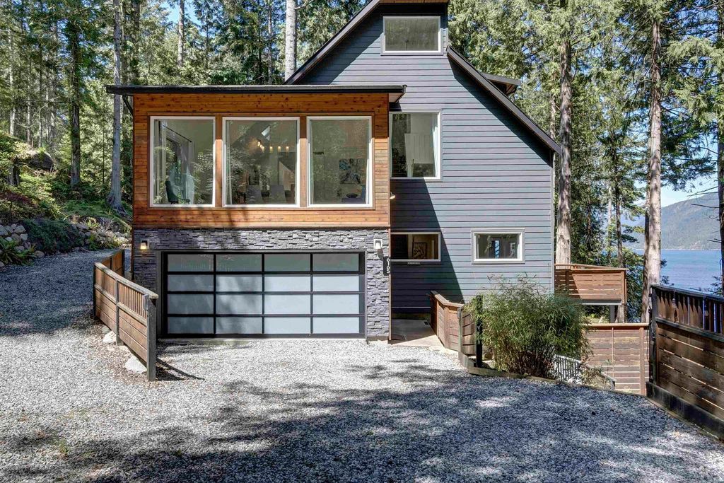 3 bedroom luxury Detached House for sale in Sechelt, Canada - 132606261 - LuxuryEstate.com