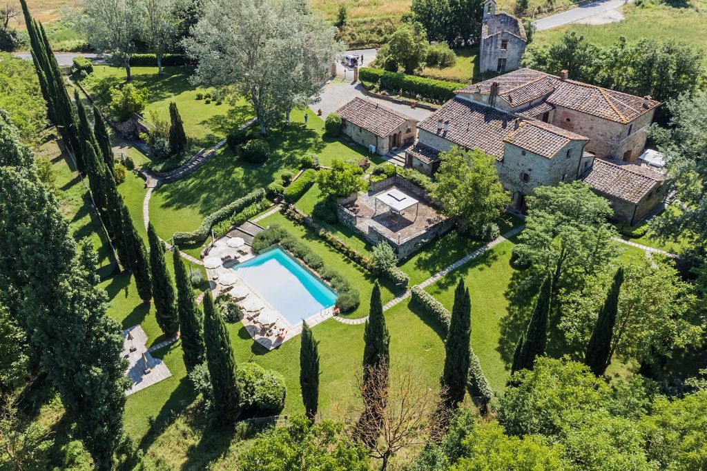 Prestigiosa Casa Indipendente di 700 mq in vendita Rapolano Terme, Toscana