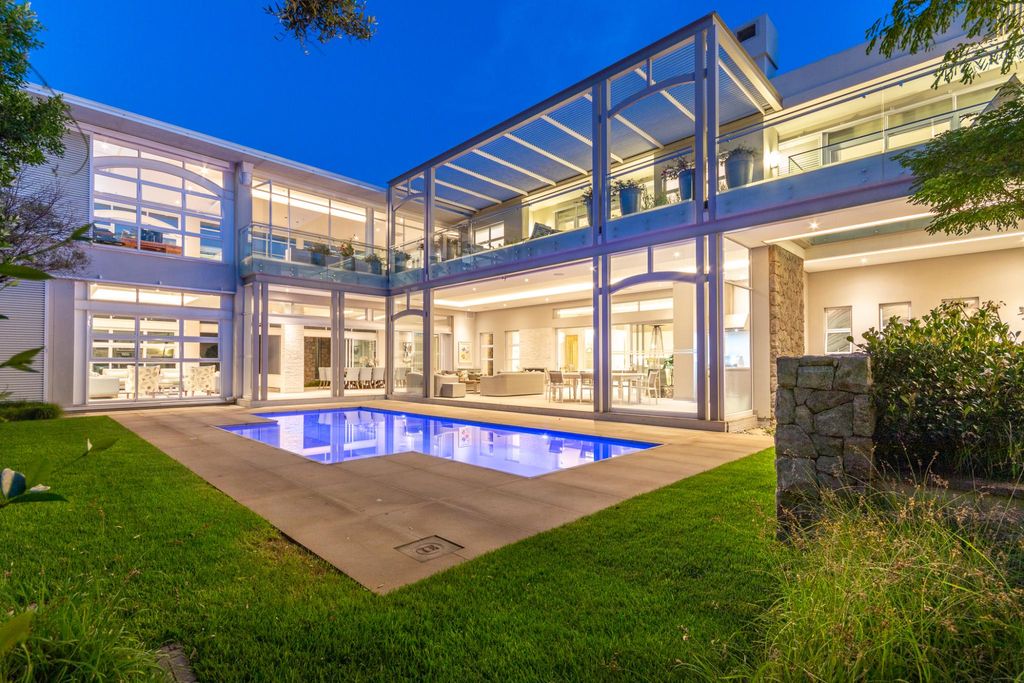 5 bedroom luxury Detached House for sale in Sandton, Gauteng