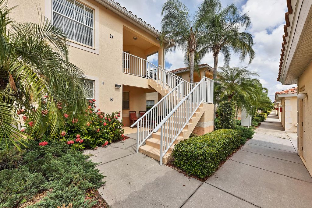 Luxury Flat for sale in Venice, Florida