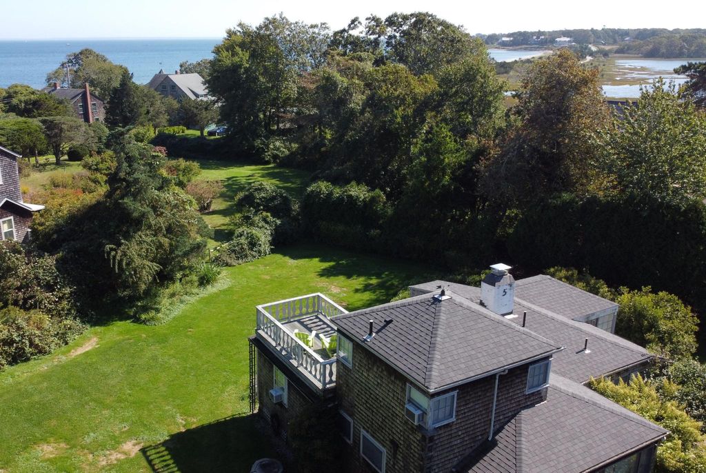 Luxury Detached House for sale in South Dartmouth, Massachusetts