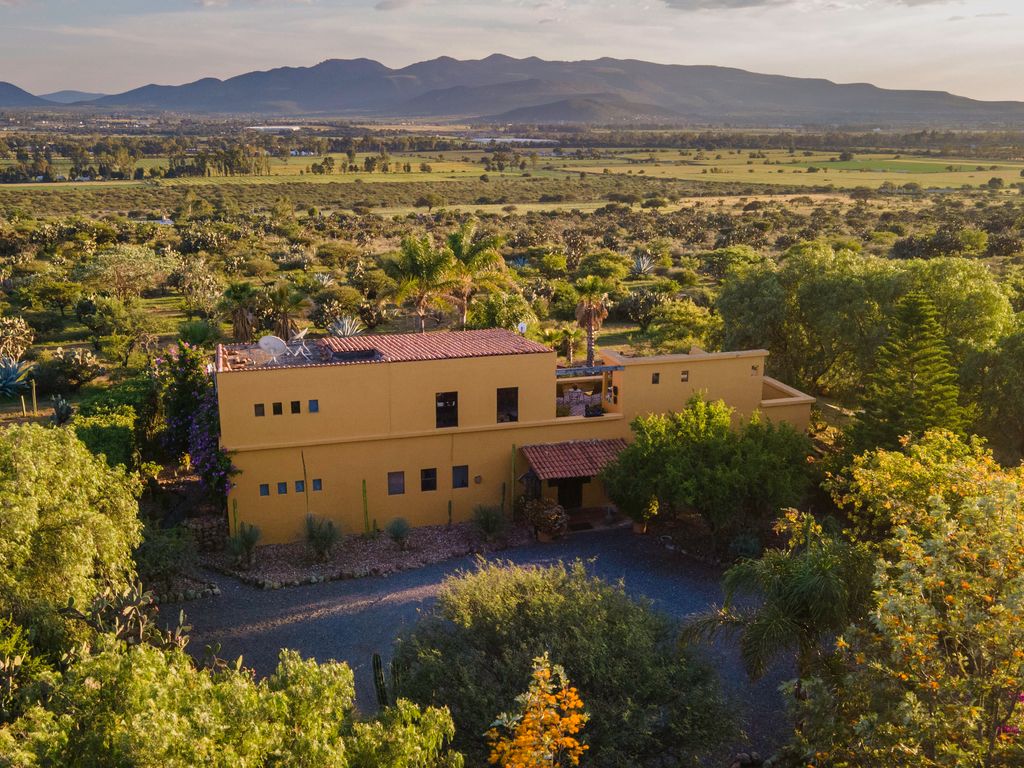 3 bedroom exclusive country house for sale in San Miguel de Allende, Guanajuato 129325422