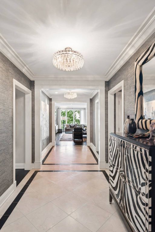 Luxury Apartment for sale in Chicago, Illinois