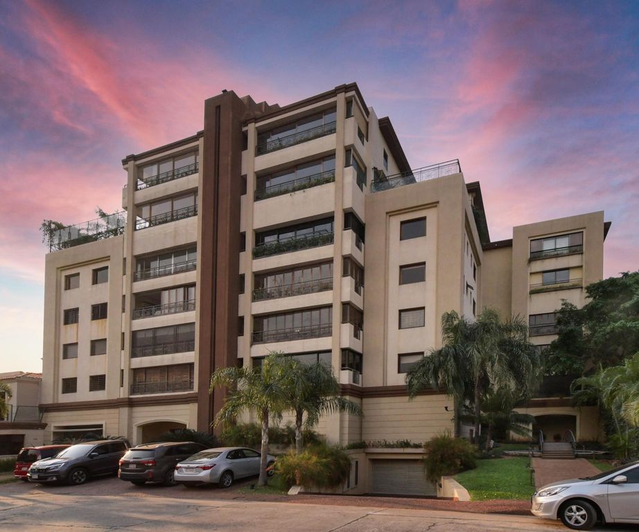 5 room luxury Flat for rent in Asunción, Paraguay 114713845