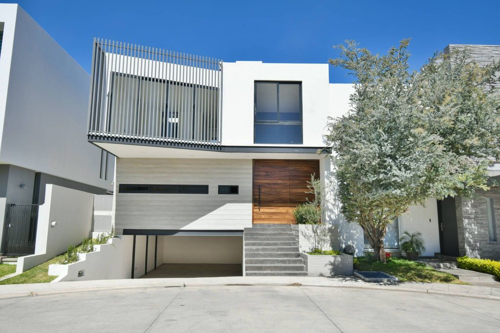 Элитный дом 336 м2 в продажа Zapopan, Мексика