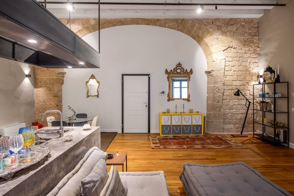 3 room luxury Flat for sale in Palermo, Italy