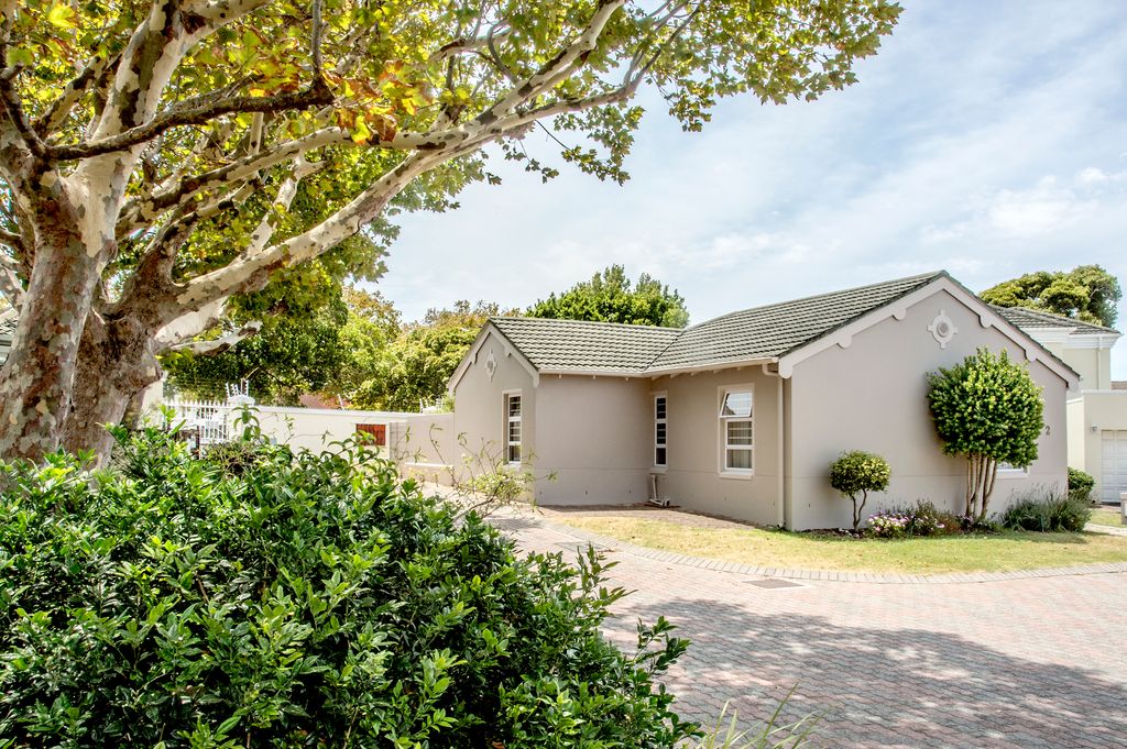 Престижный Коттедж в жилом комплексе 214 м2 в продажа Кейптаун, Western Cape