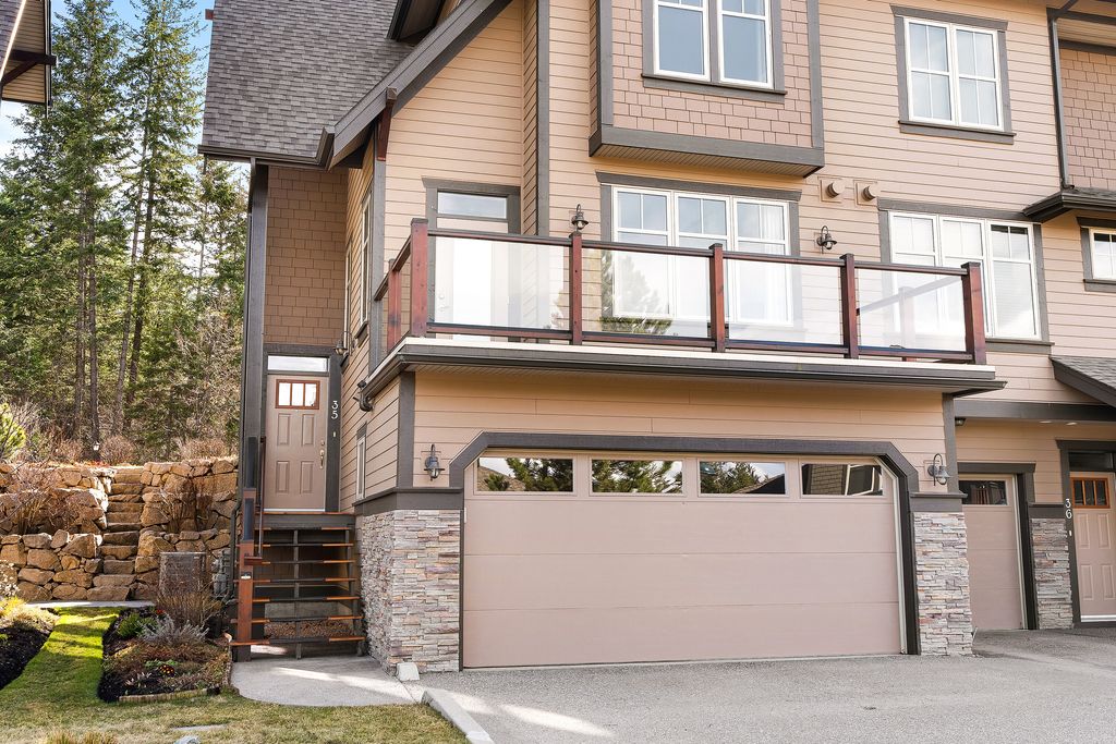 3 bedroom luxury Townhouse for sale in Vernon, British Columbia