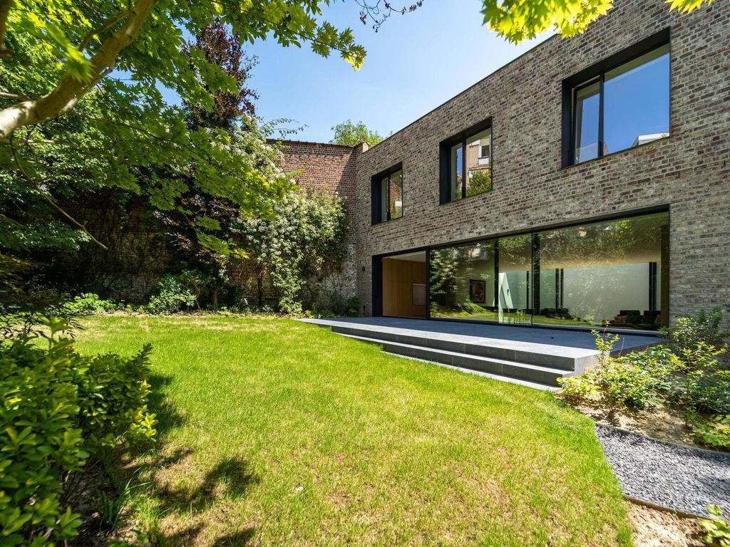 À venda Casa Exclusiva de 359 m2, Etterbeek, BruxellesCapitale