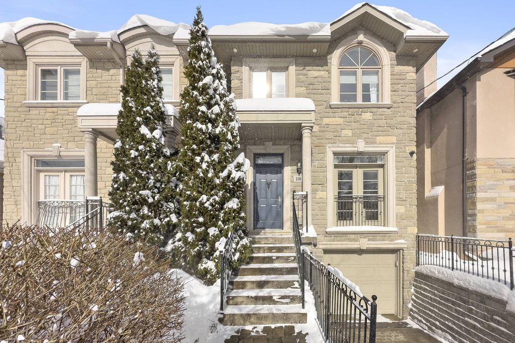 Luxury 3 bedroom Detached House for sale in Toronto, Canada - 131153887 ...