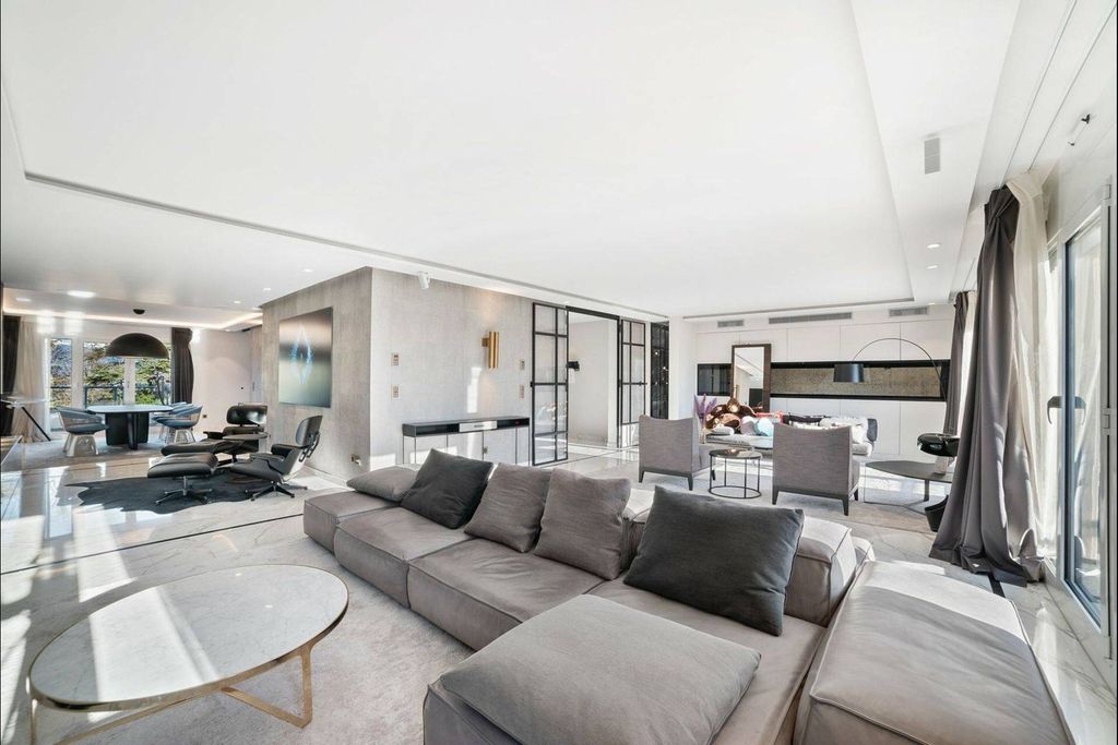 Престижная квартира в двух уровнях в продажа Cologny, Canton de Genève