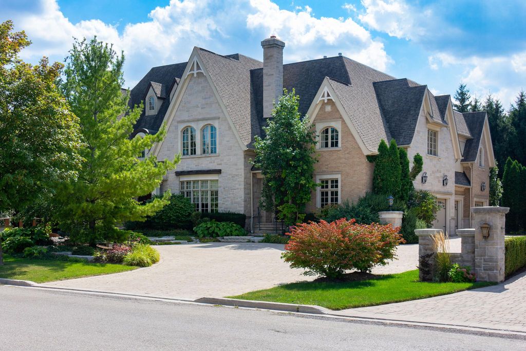 Luxury 7 bedroom Detached House for sale in Vaughan, Ontario