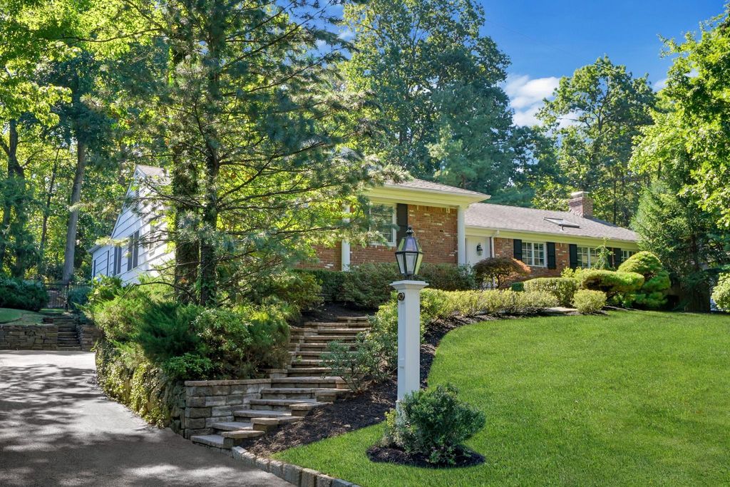 12 room luxury Detached House for sale in Short Hills, New Jersey