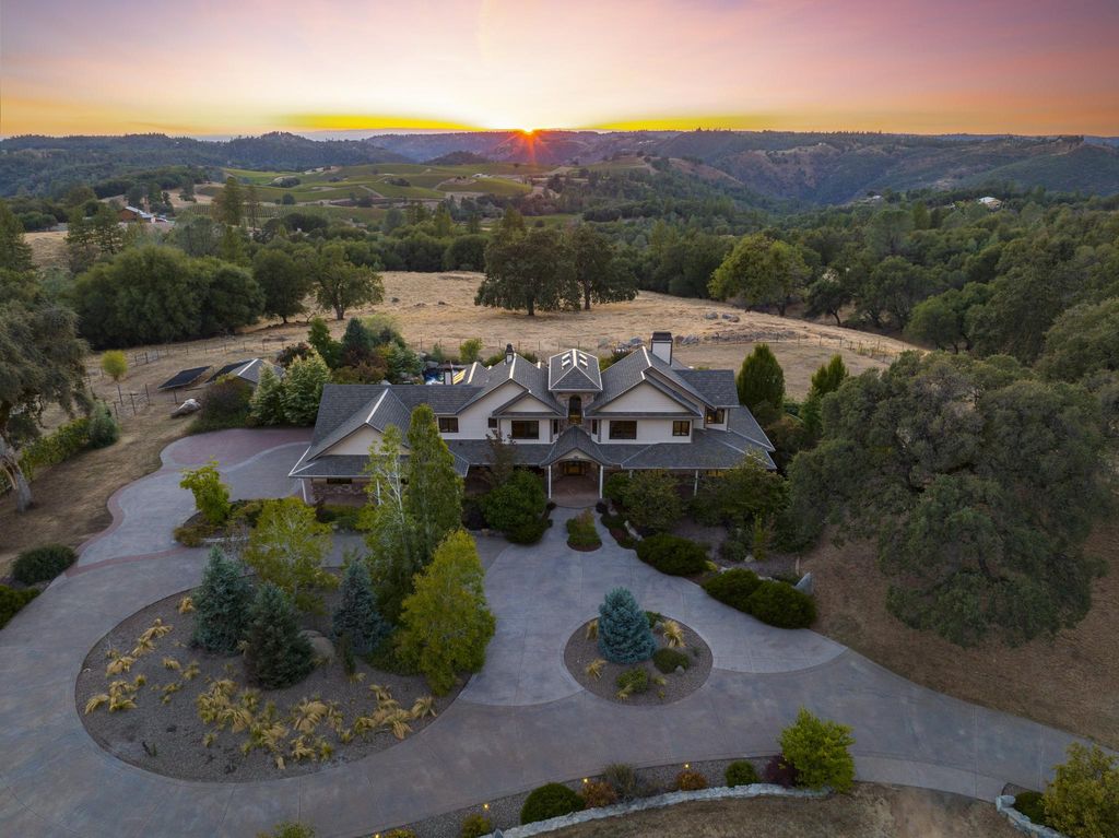 5 bedroom exclusive country house for sale in Somerset, California