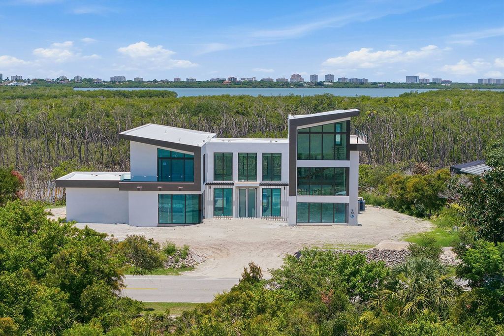 Luxury 5 bedroom Detached House for sale in Marco Island, United States - 132734172 - LuxuryEstate.com