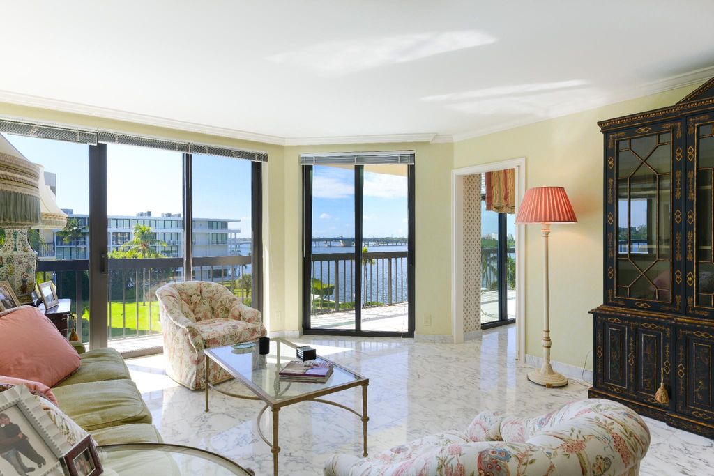 1 room luxury Apartment for sale in Palm Beach, United States
