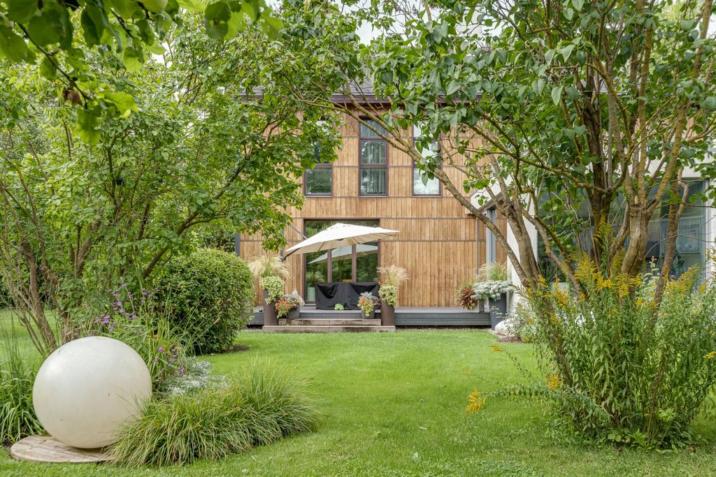 Luxury 10 room Detached House for sale in Riga, Rīga 129233111