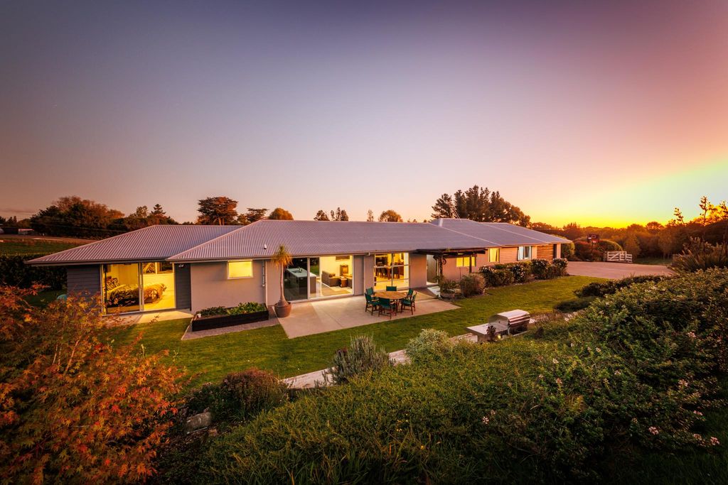 Prestigevolles Einfamilienhaus von 232 m2 zu verkaufen in Palmerston