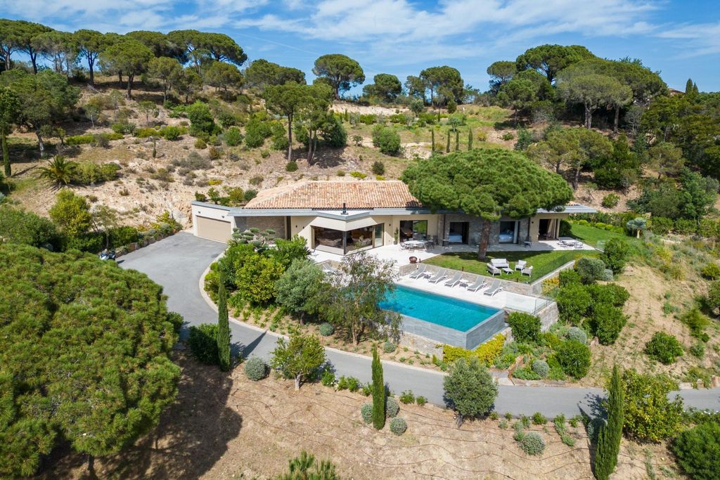 Luxury 6 room Detached House for sale in Ramatuelle, French Riviera