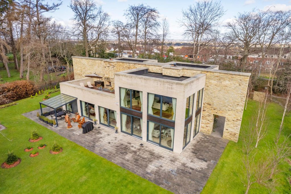 Luxury 5 bedroom Detached House for sale in Rathfarnham, Leinster