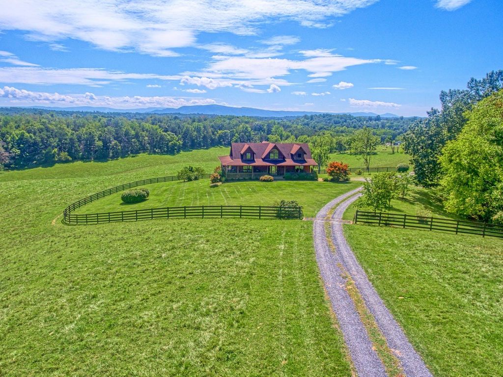 5522 Cedar Creek Grade, Winchester, City of Winchester, Virginia 고급 단독