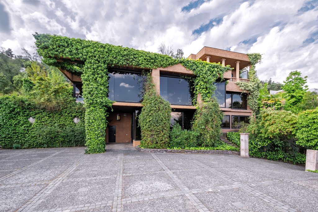 Casa de 1065 m2 en venta Santiago de Chile, Chile 62453785