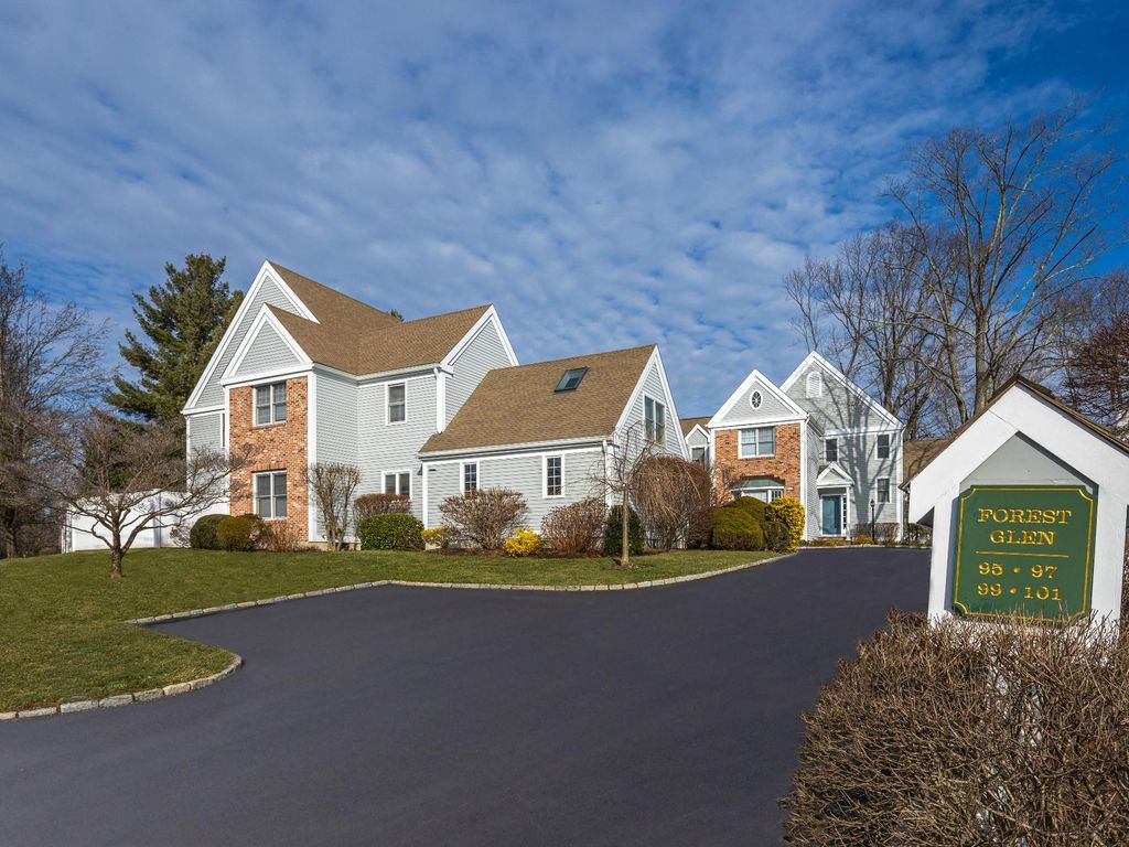Luxury apartment complex for sale in 97 Forest Street 97, New Canaan, Fairfield County, Connecticut