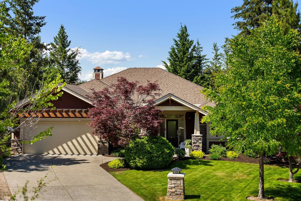 Luxury 4 bedroom Detached House for sale in Vernon, British Columbia