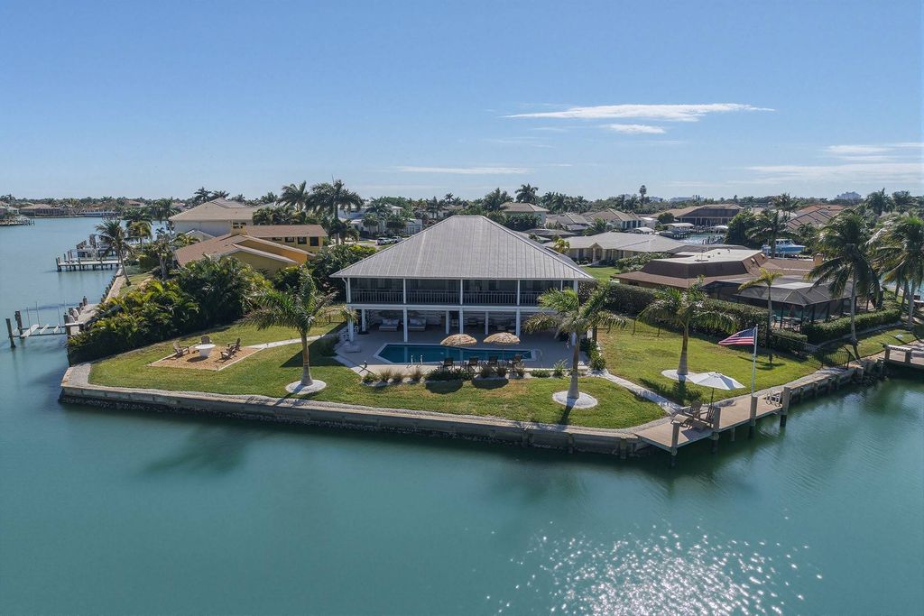 Престижный Особняк в продажа Marco Island, США