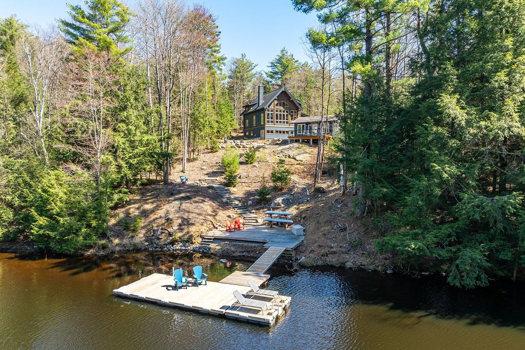 Luxury 4 bedroom Detached House for sale in Gravenhurst, Canada