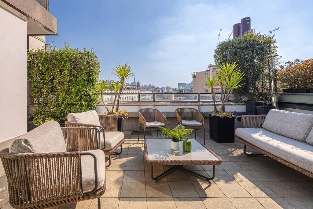 Элитная квартира 192 м2 в продажа Милан, Lombardia