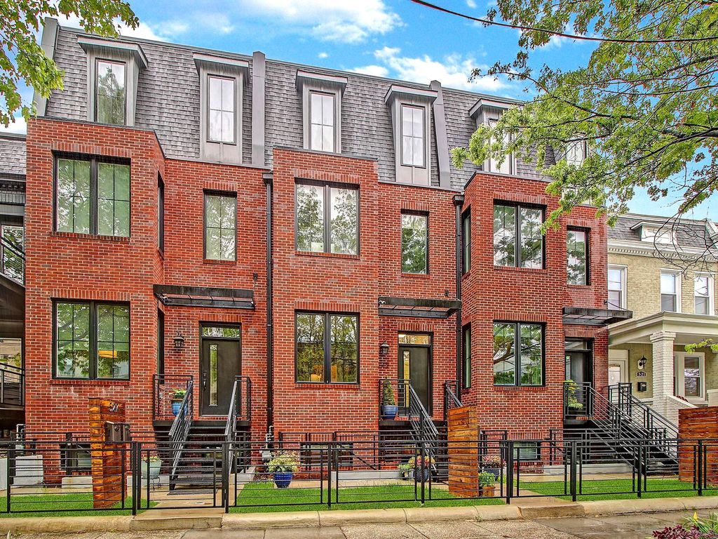 Luxury apartment complex for sale in 525 Longfellow St Nw #2, Washington City, District of Columbia