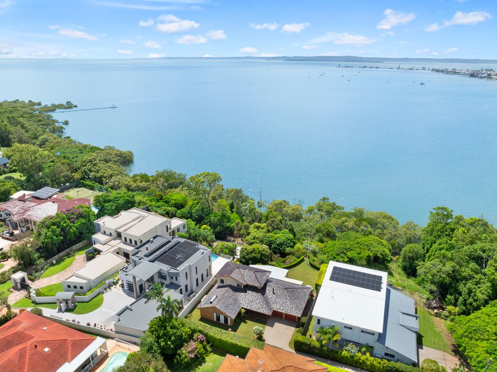 Luxury Detached House for sale in Ormiston, Australia 129902928