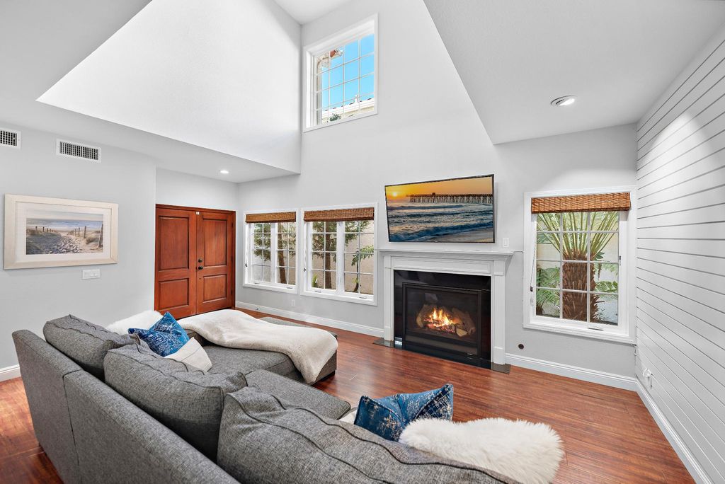 Luxury 3 bedroom Detached House for sale in Dana Point, California