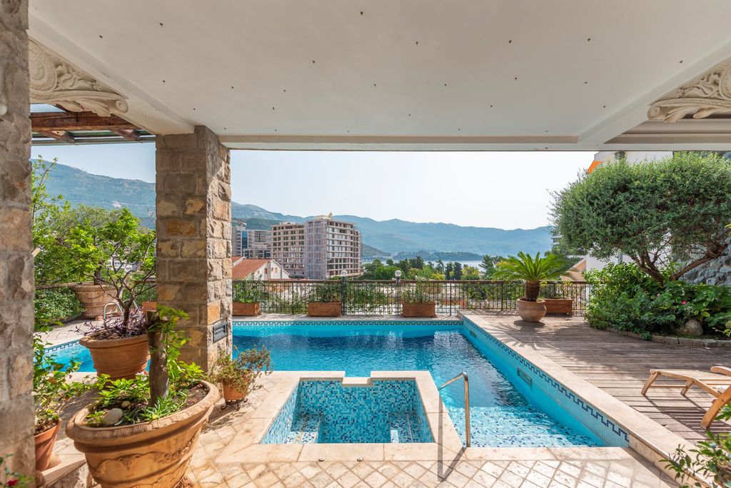 Luxury Villa For Sale In Budva, Opština Budva - 127928148 