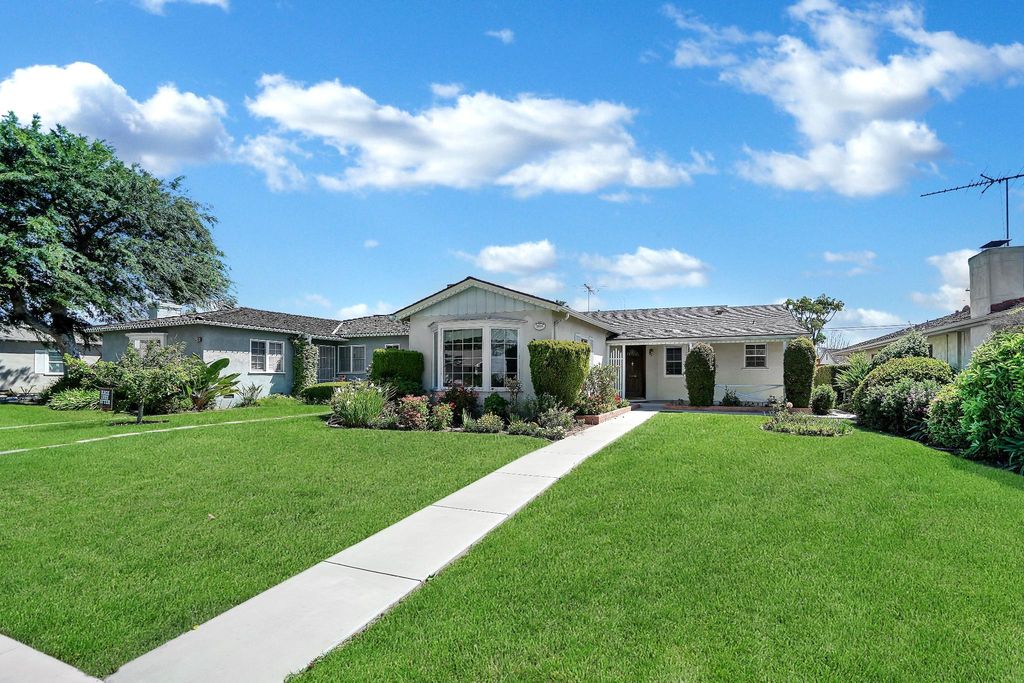 Luxury 3 bedroom Detached House for sale in Long Beach, United States