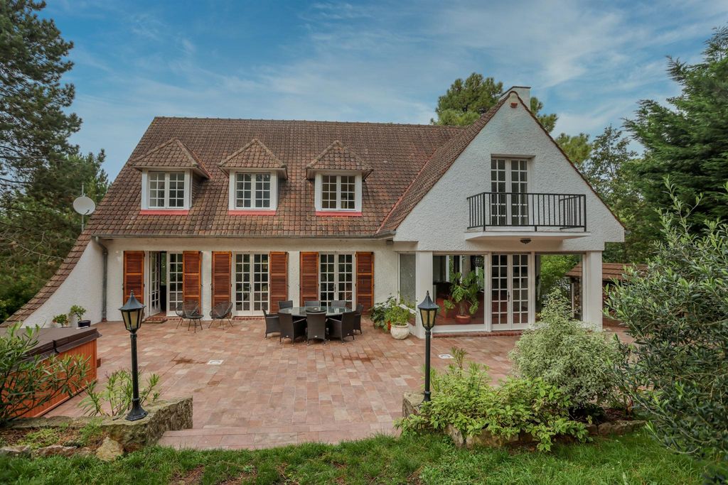 Luxury 12 room Detached House for sale in Le TouquetParisPlage, Hauts