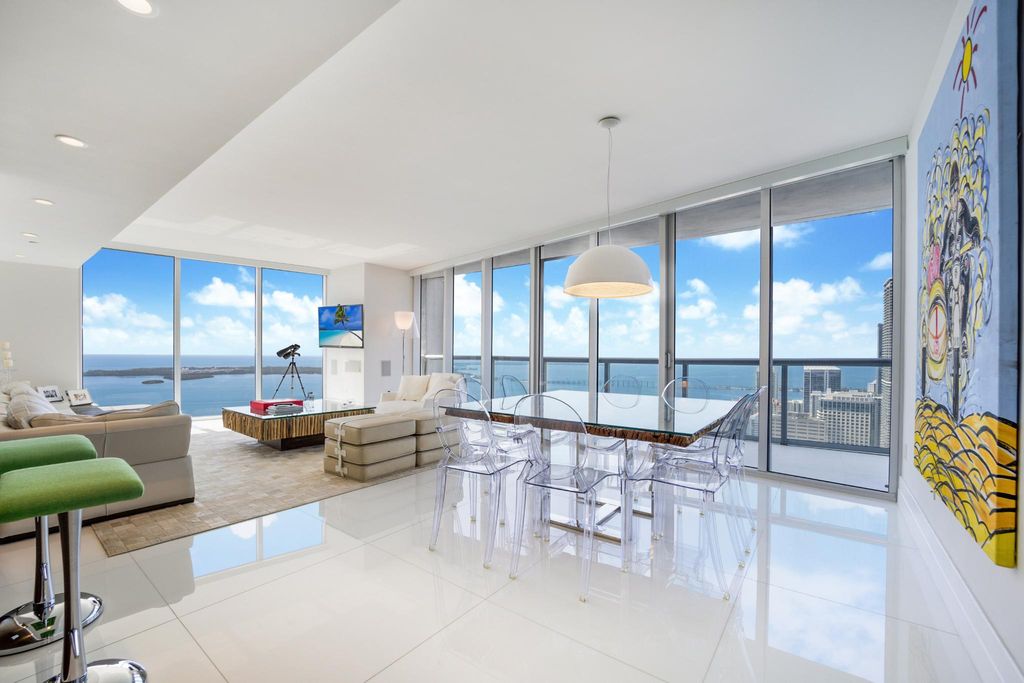 3 bedroom luxury Apartment for sale in Miami, Florida