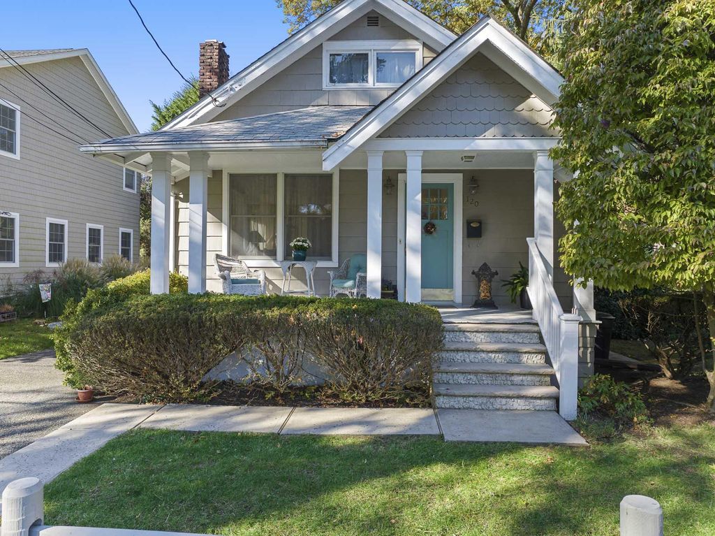 Luxury 3 bedroom Detached House for sale in Haworth, New Jersey 129589106