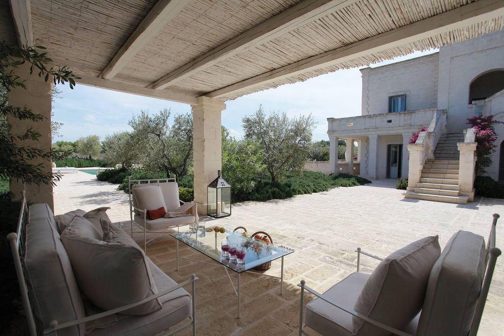 Prestigiosa Casa Indipendente in affitto Ostuni, Puglia