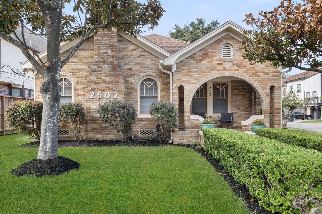 Luxury 7 room Detached House for sale in Houston, United States