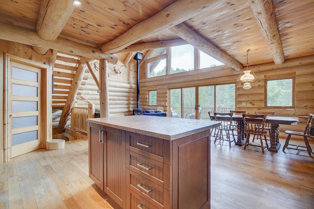 Luxury 3 bedroom Detached House for sale in SaintDidace, Quebec