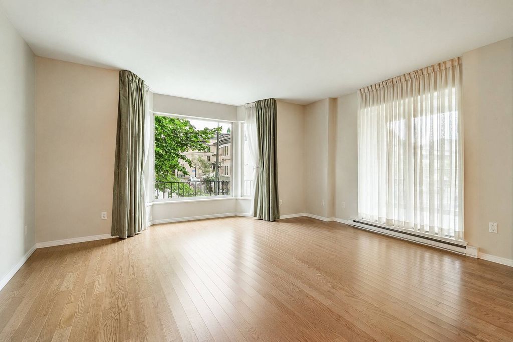 Luxury Flat for sale in Westmount, Canada