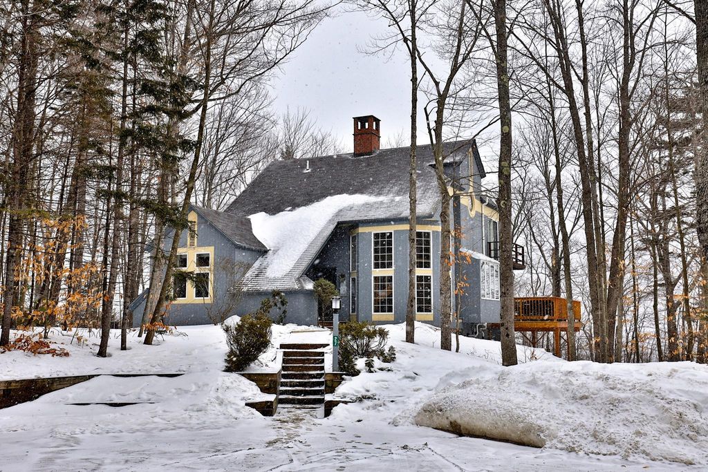 8 room luxury Detached House for sale in Ludlow, Vermont