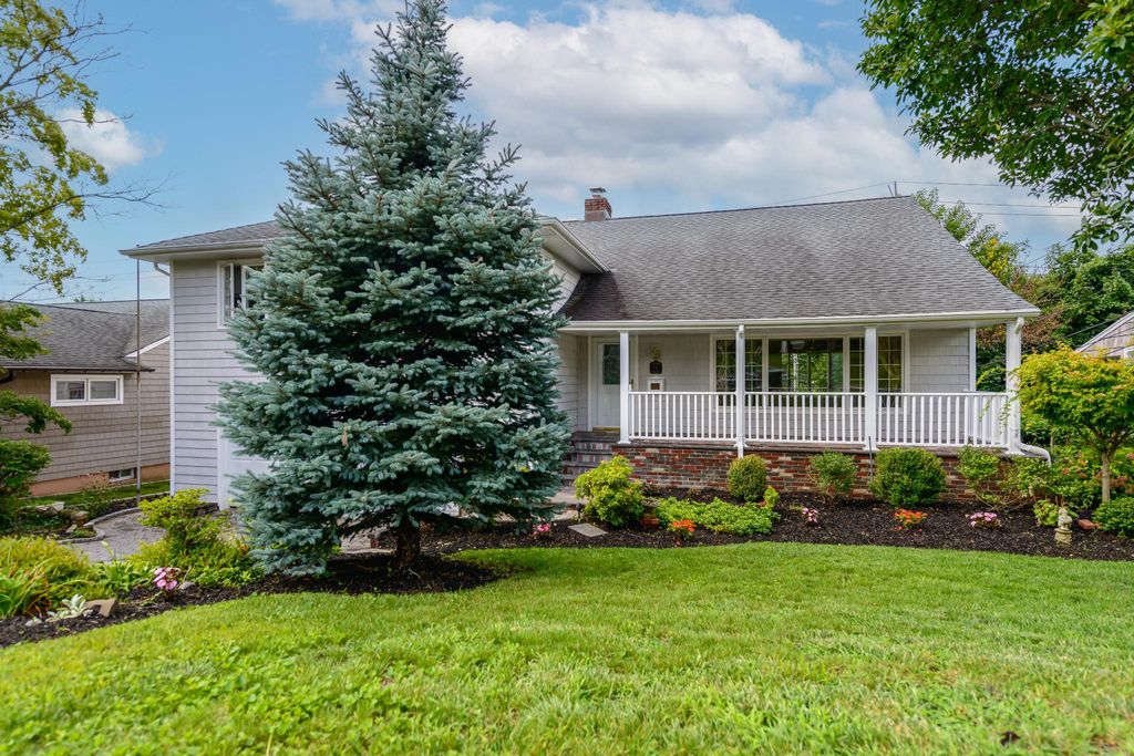 Luxury Detached House for sale in Glen Head, New York 129183974