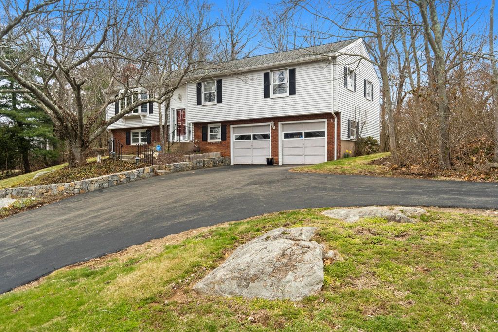 3 bedroom luxury Detached House for sale in Branford, Connecticut