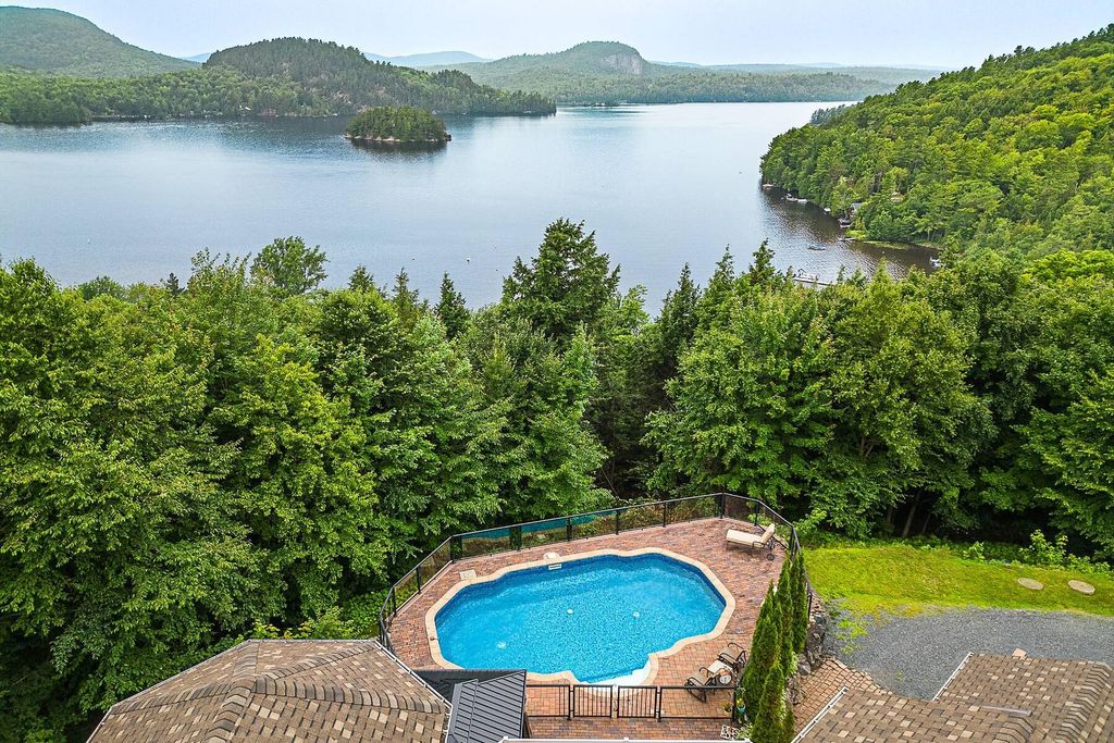 Maison de luxe de 4 chambres en vente SaintDenisdeBrompton, Québec 129121105