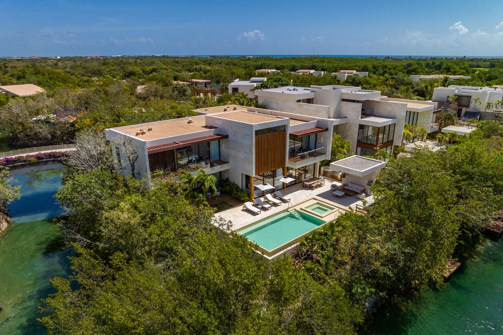 4 bedroom luxury Flat for sale in Playa del Carmen, Quintana Roo